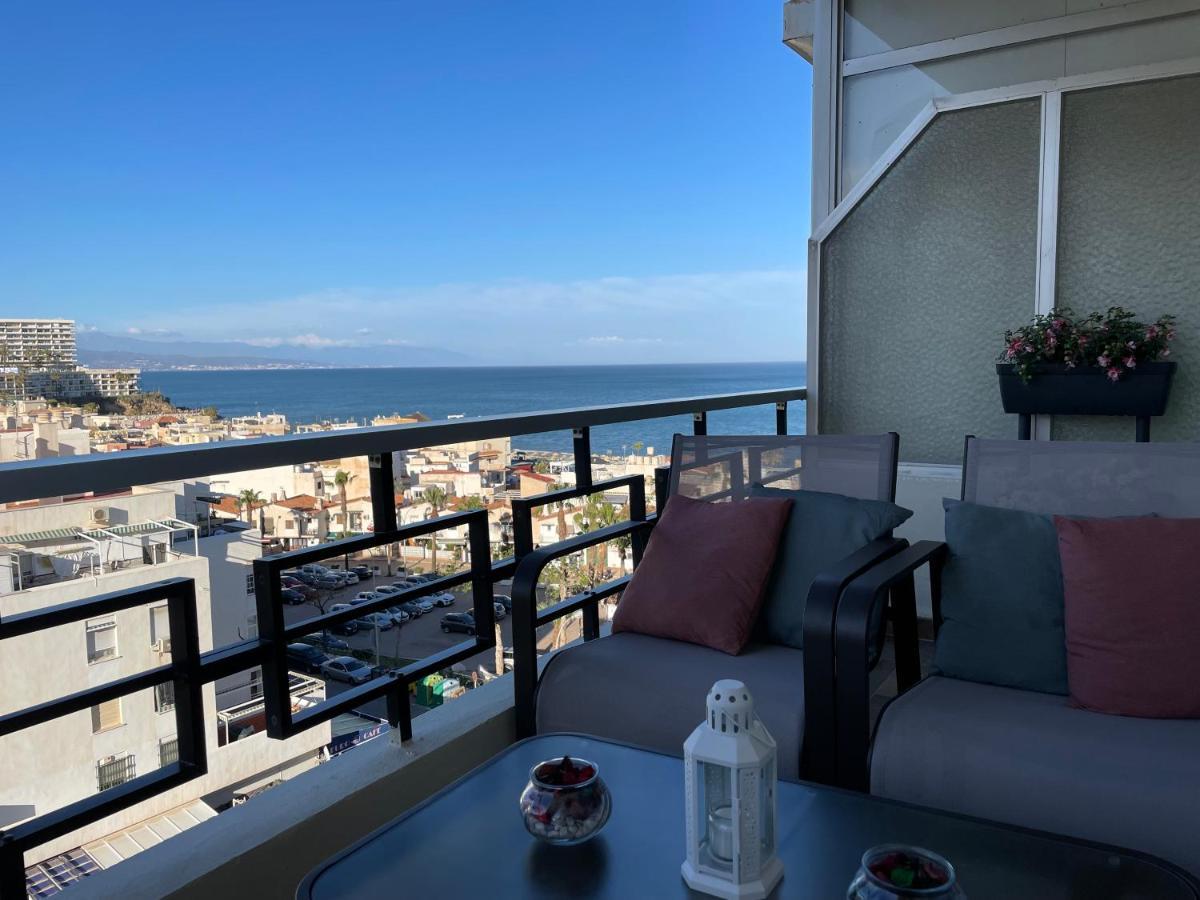 Apartamento Totalmente Reformado Con Piscina Y Jardines Al Lado De La Playa De La Carihuela Torremolinos Luaran gambar