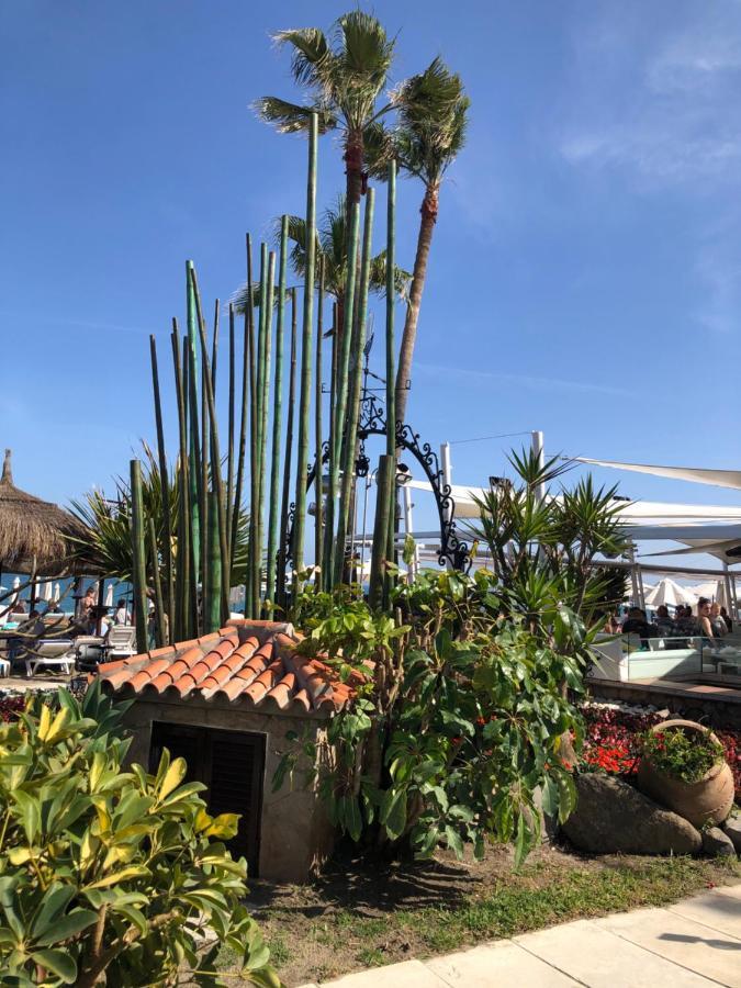 Apartamento Totalmente Reformado Con Piscina Y Jardines Al Lado De La Playa De La Carihuela Torremolinos Luaran gambar